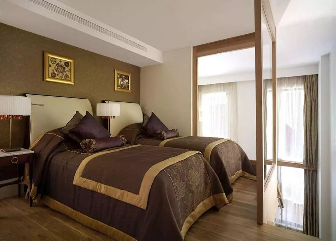 MARDANPALACE_SHABAVIZ (11).jpg